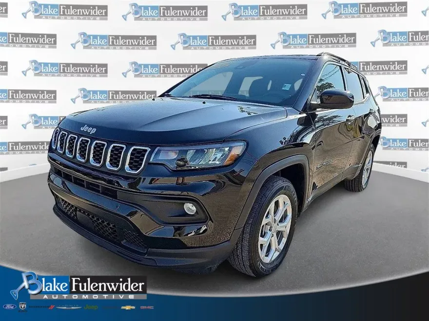 2024 Jeep Compass Latitude photo 1