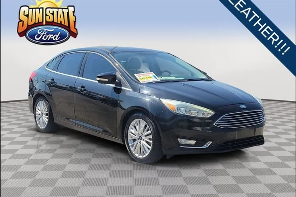 2015 Ford Focus Titanium photo 1