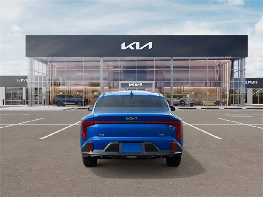 2025 Kia K4 GT-Line Turbo photo 1