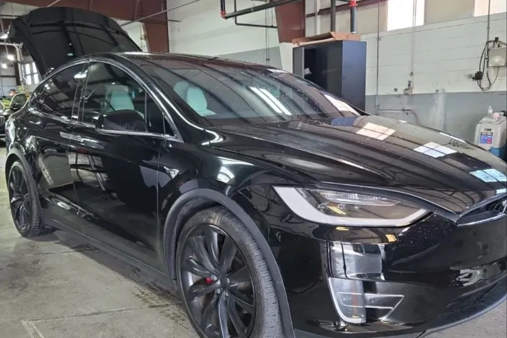2017 Tesla Model X P100D photo 1