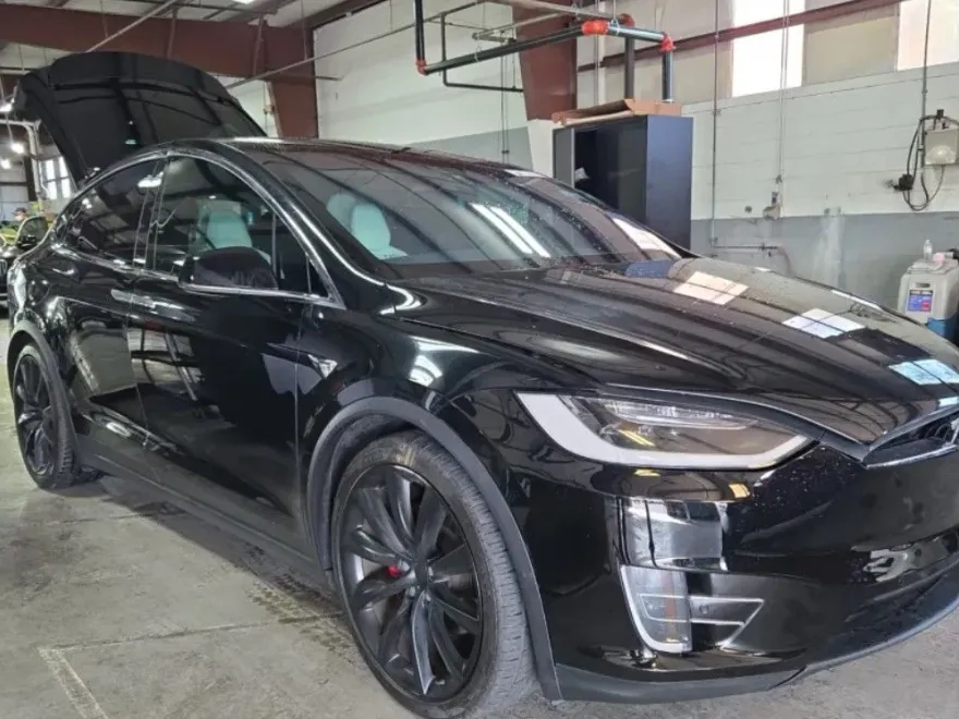 2017 Tesla Model X P100D photo 1
