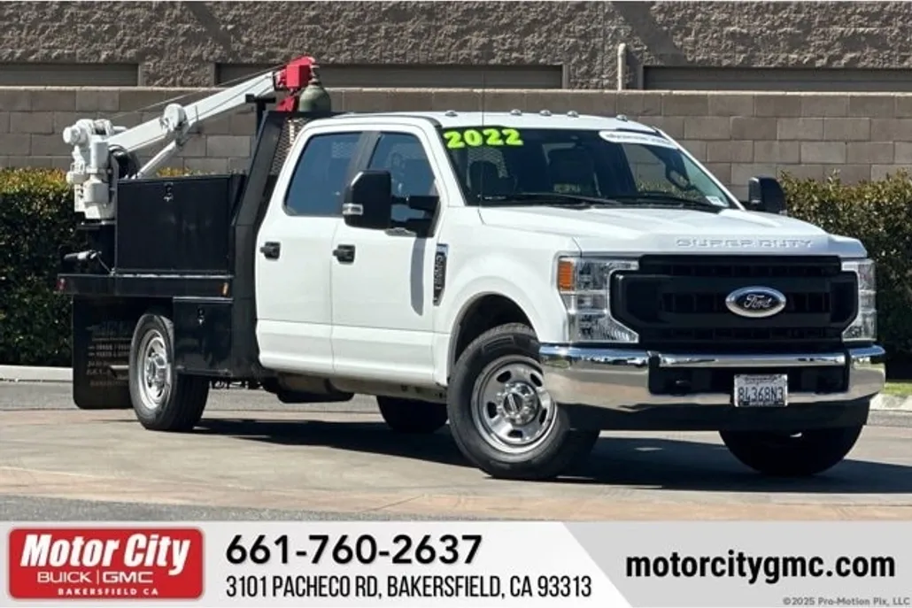 2022 Ford F-350 XL photo 1
