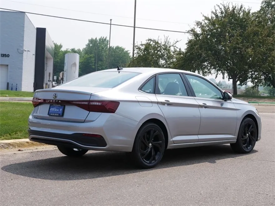 2025 Volkswagen Jetta 1.5T SE photo 1