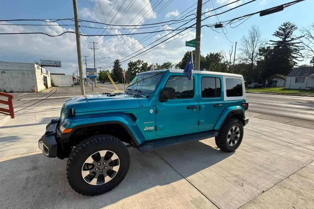 2019 Jeep Wrangler Unlimited Sahara Sport photo 1