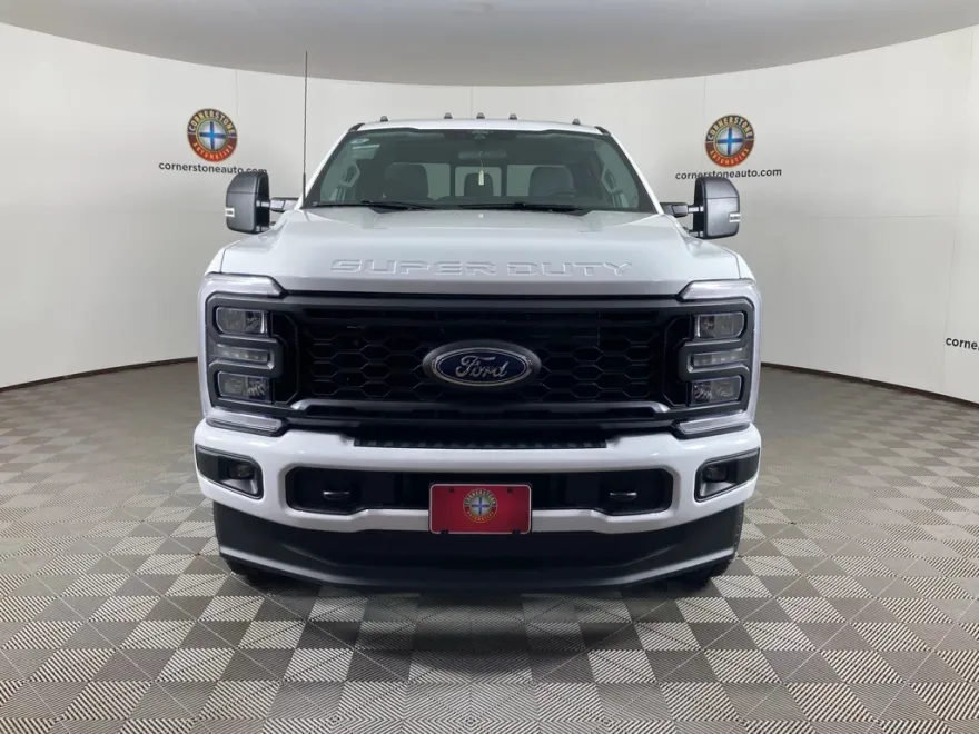 2025 Ford F-350 photo 1
