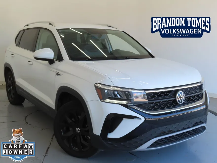 2022 Volkswagen Taos SE photo 1