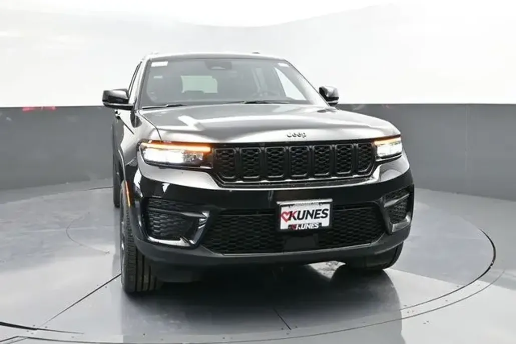 2025 Jeep Grand Cherokee Altitude X photo 1