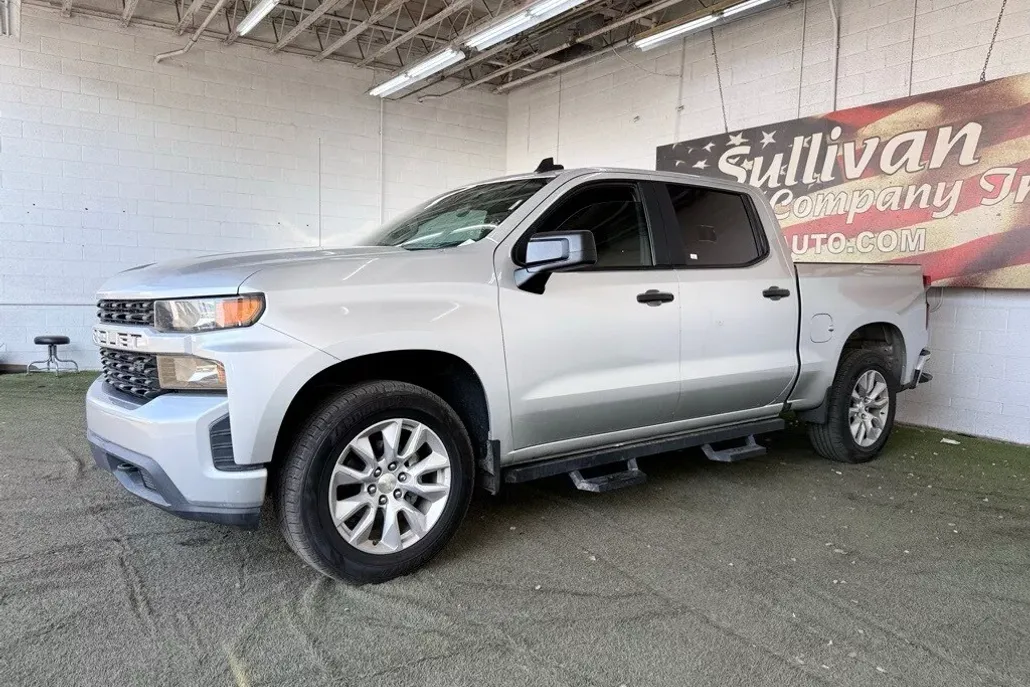 2020 Chevrolet Silverado 1500 Custom photo 1