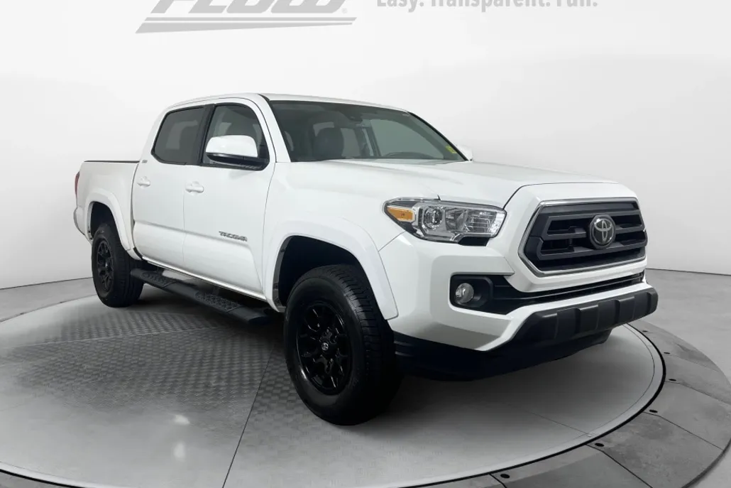 2022 Toyota Tacoma SR5 V6 photo 1