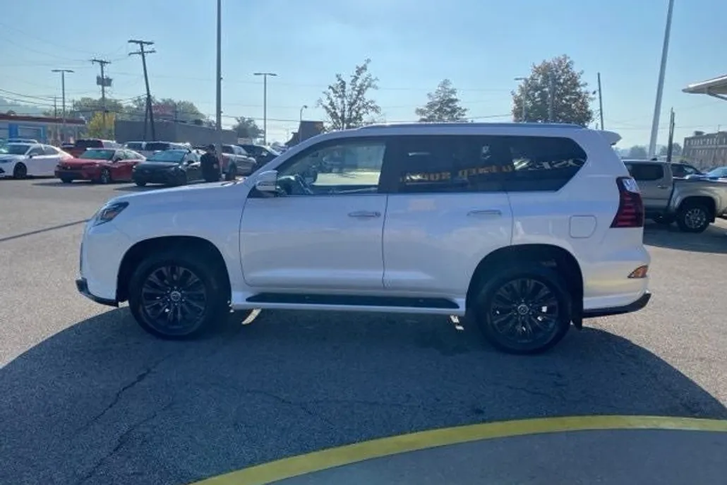 2021 Lexus GX 460 photo 1