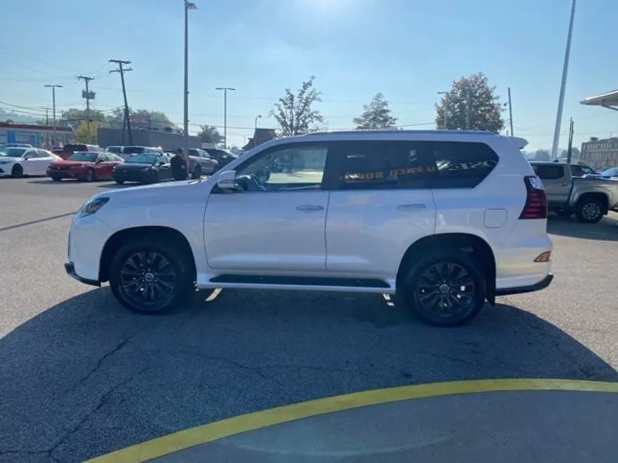 2021 Lexus GX 460 photo 1