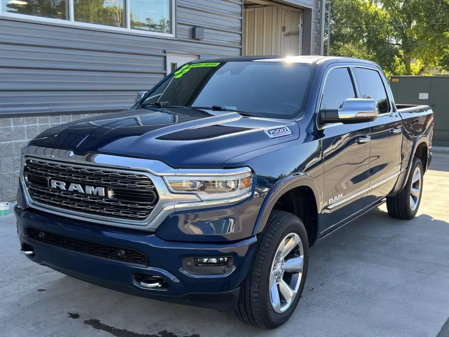 2022 Ram 1500 Limited photo 1