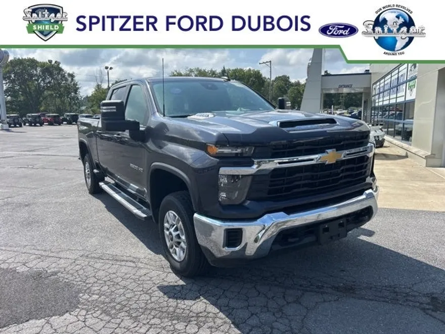 2024 Chevrolet Silverado 2500HD LT photo 1