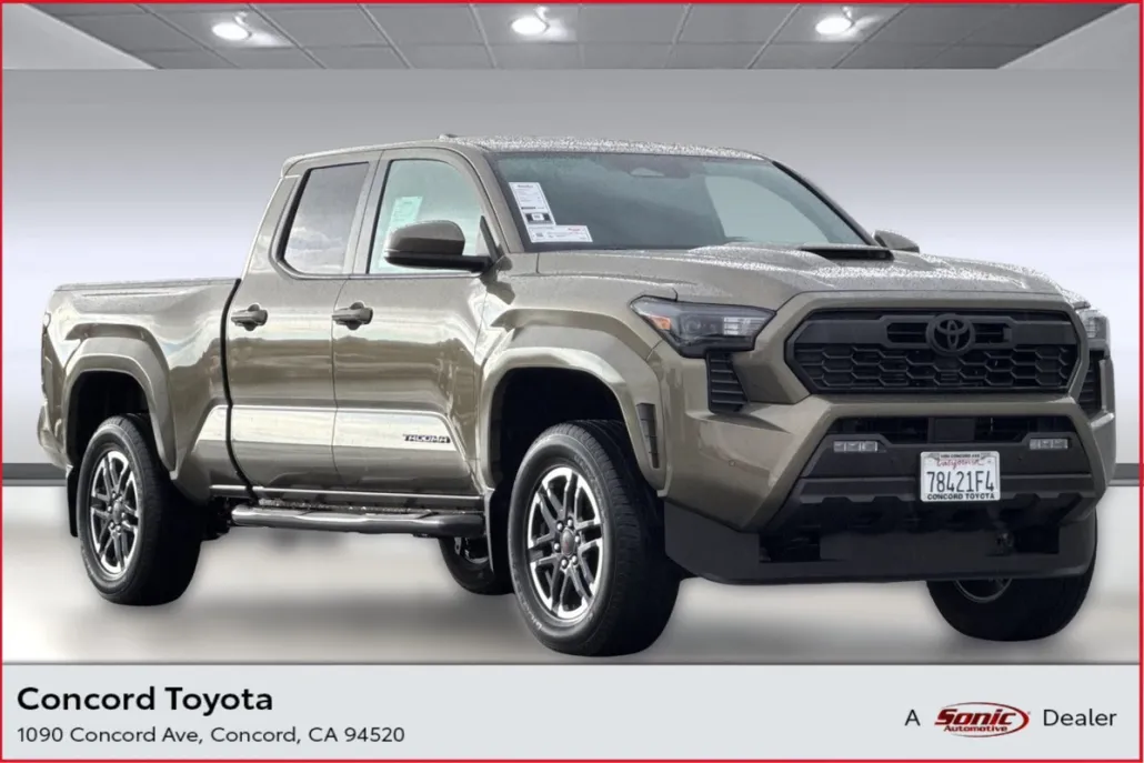 2025 Toyota Tacoma TRD Sport photo 1