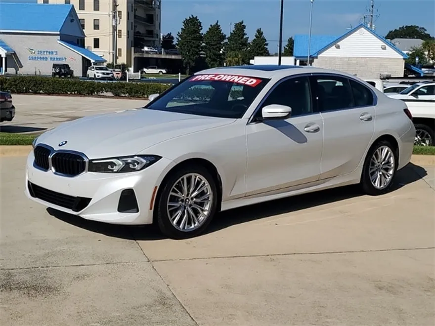 2024 Bmw 330i photo 1
