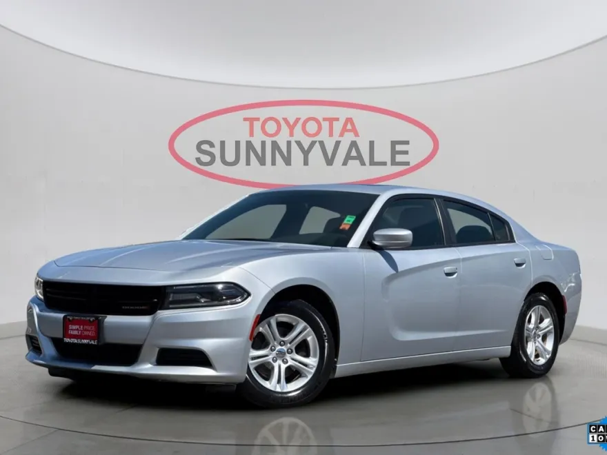 2021 Dodge Charger SXT photo 1