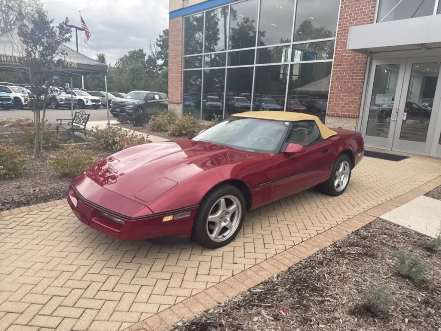 1990 Chevrolet Corvette Base photo 1
