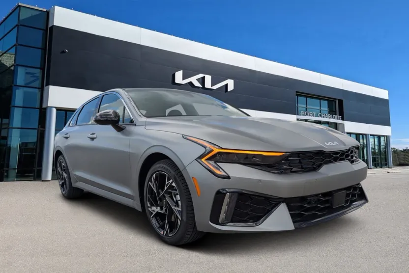 2026 Kia K5 GT-Line photo 1