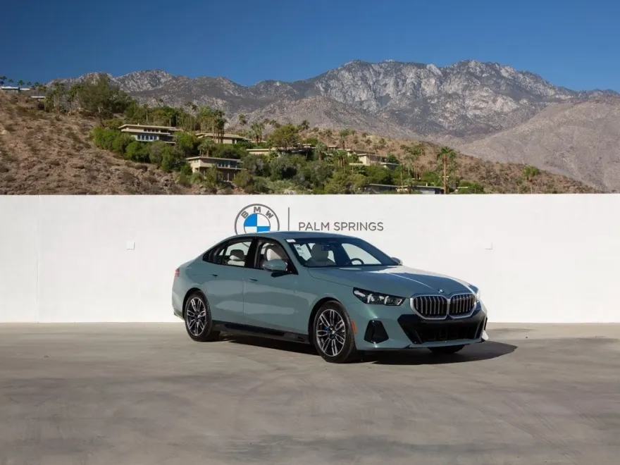 2026 Bmw 530i photo 1