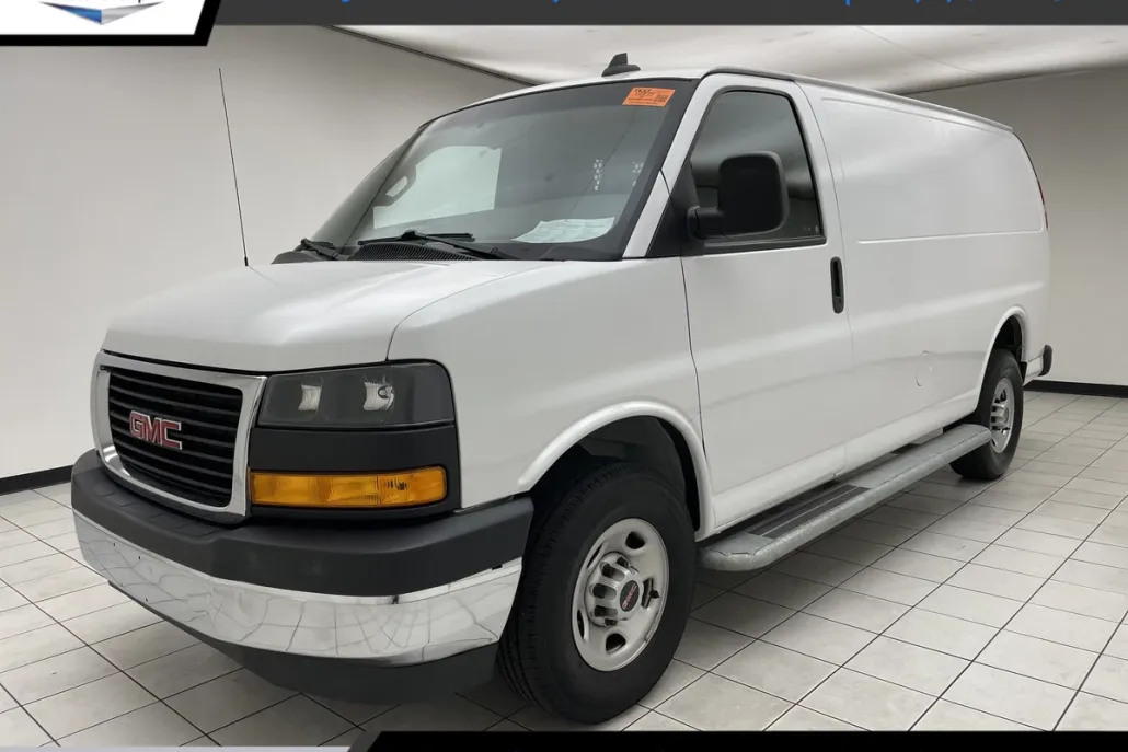 2023 Gmc Savana Cargo 2500 photo 1