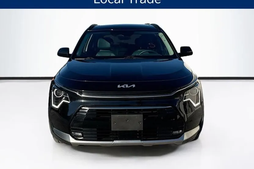 2023 Kia Niro EX Touring photo 1