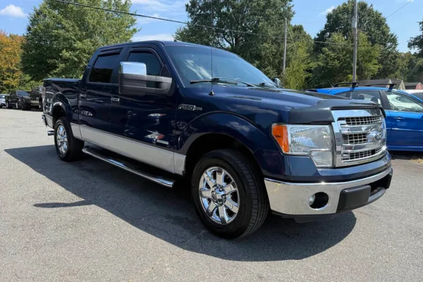 2013 Ford F-150 XLT photo 1