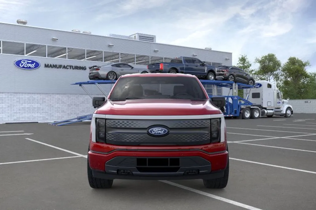 2025 Ford F-150 Lightning photo 1