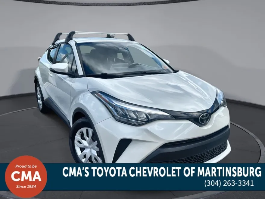 2021 Toyota C-HR LE photo 1