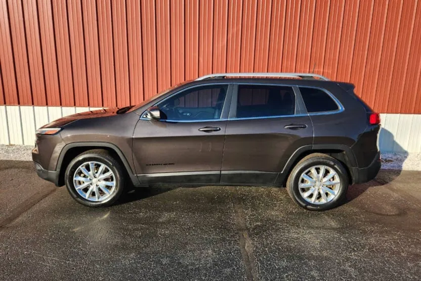 2017 Jeep Cherokee Limited photo 1