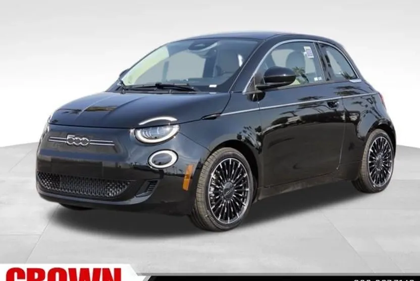 2025 Fiat 500e La Prima photo 1