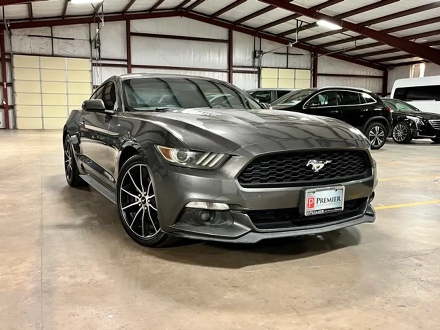 2015 Ford Mustang EcoBoost photo 1