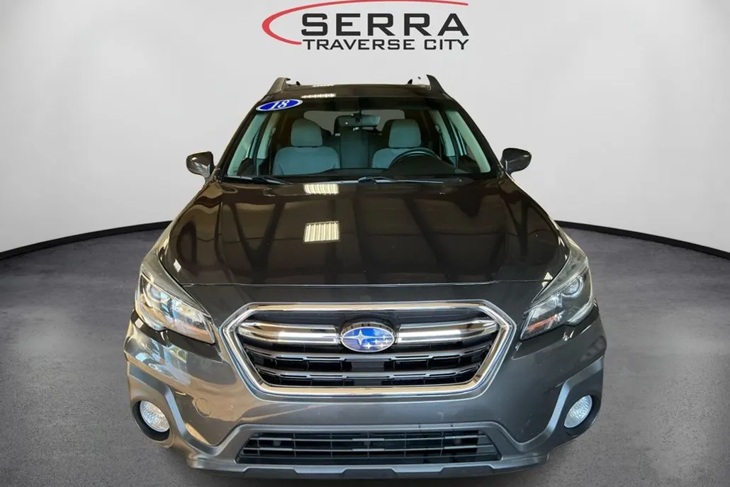 2018 Subaru Outback 2.5i Premium photo 1