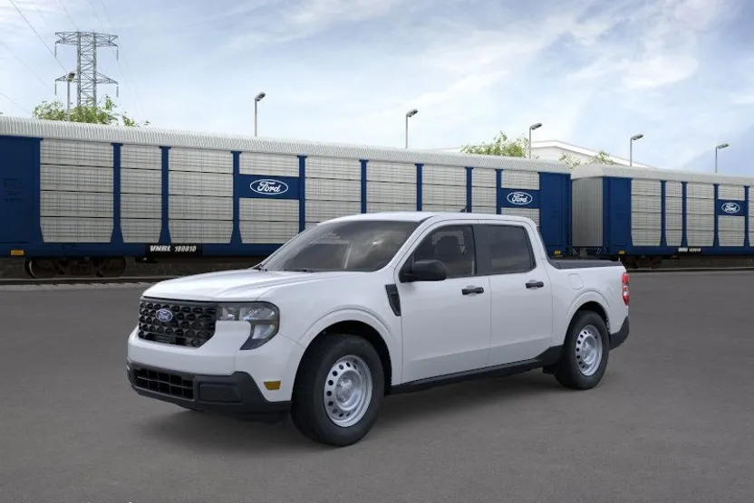 2025 Ford Maverick XL photo 1
