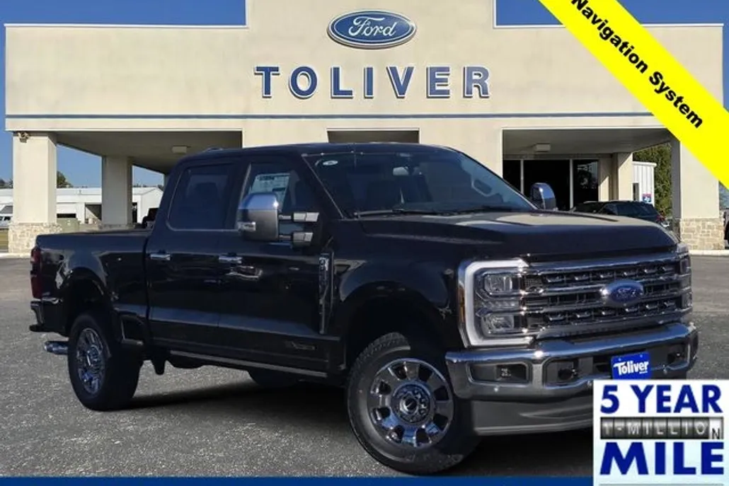 2025 Ford F-250 Lariat photo 1