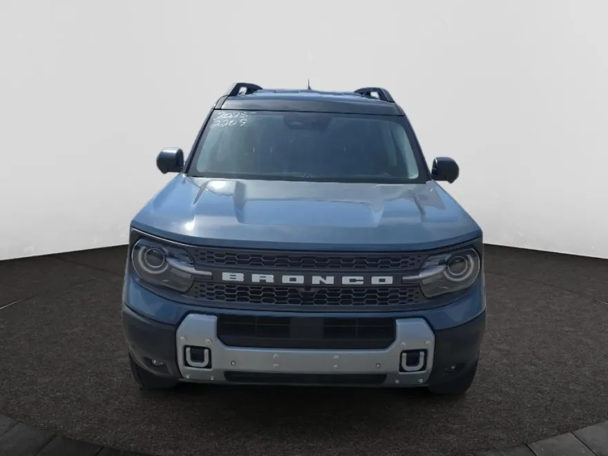 2025 Ford Bronco Sport Badlands photo 2