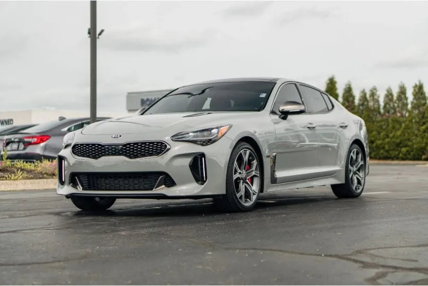 2020 Kia Stinger GT2 photo 1