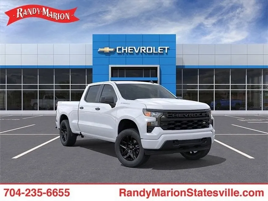 2026 Chevrolet Silverado 1500 Custom photo 1