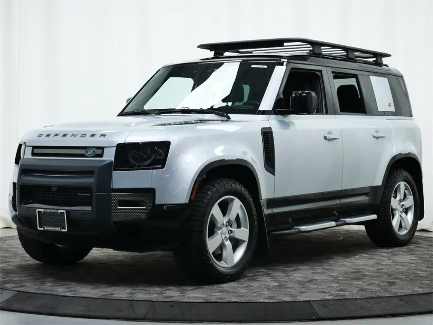 2023 Land Rover Defender 110 X-Dynamic SE photo 1