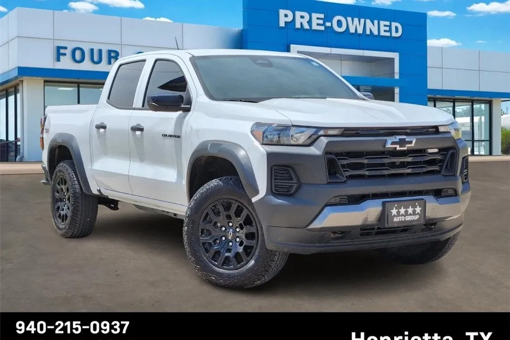 2024 Chevrolet Colorado Trail Boss photo 1