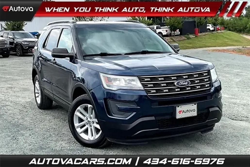 2017 Ford Explorer Base photo 1