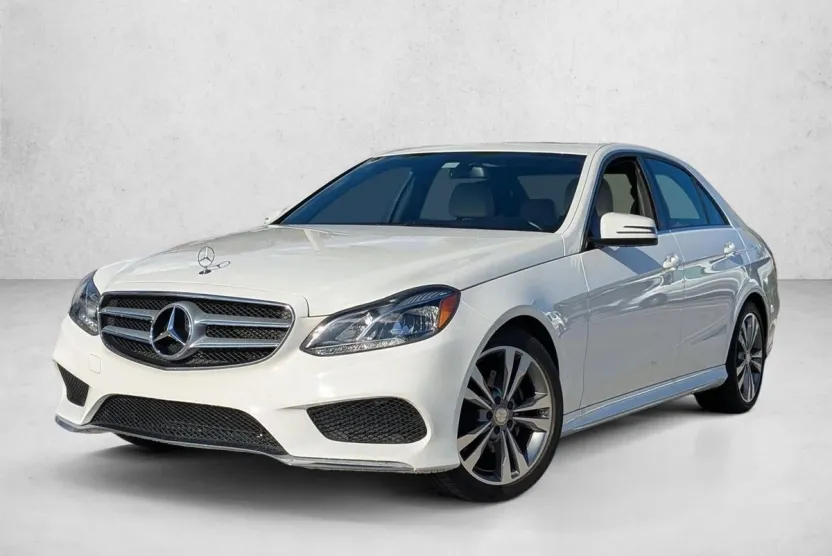 2016 Mercedes Benz E 350 Sedan photo 1