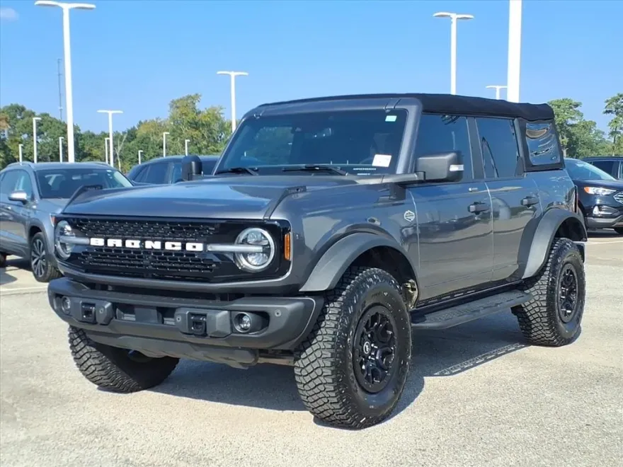 2023 Ford Bronco Wildtrak photo 1