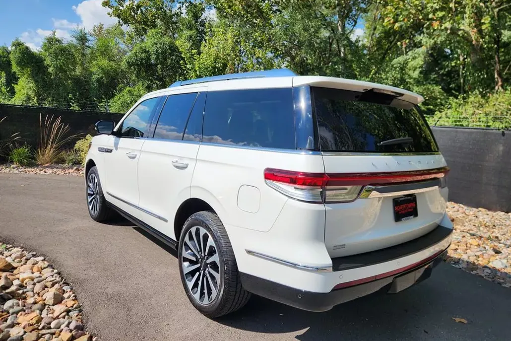2022 Lincoln Navigator Reserve photo 1