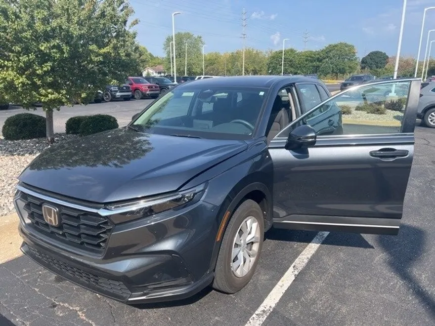 2023 Honda CR-V LX photo 1