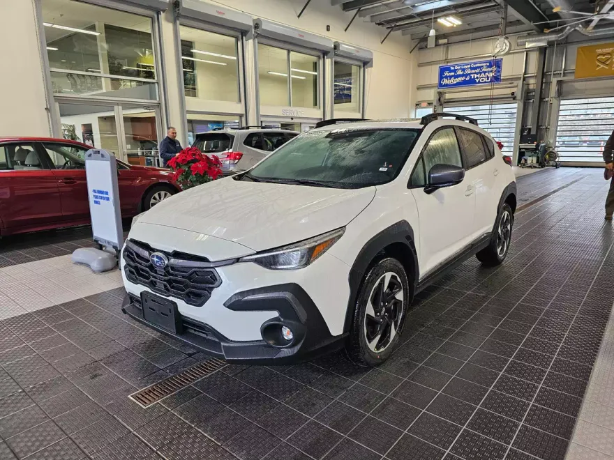 2024 Subaru Crosstrek Limited photo 1