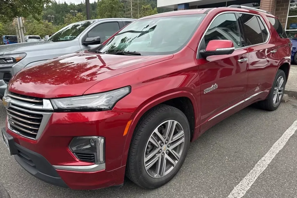 2023 Chevrolet Traverse High Country photo 1