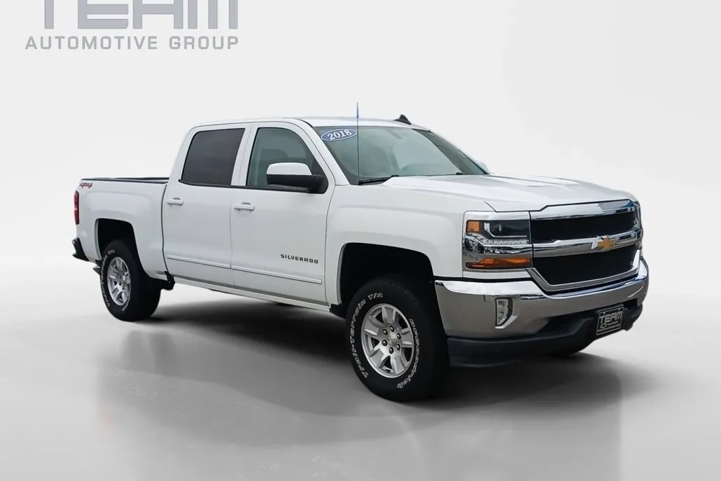 2018 Chevrolet Silverado 1500 LT photo 1