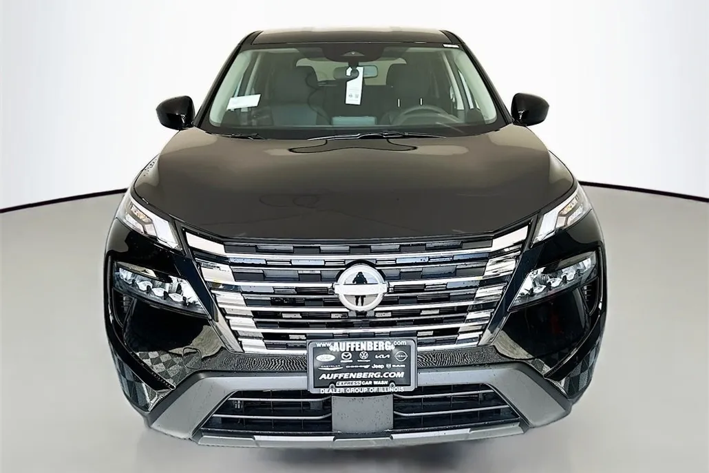 2026 Nissan Rogue SV photo 1
