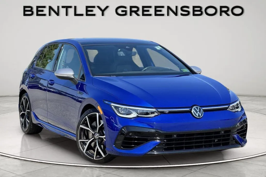 2022 Volkswagen Golf R photo 1