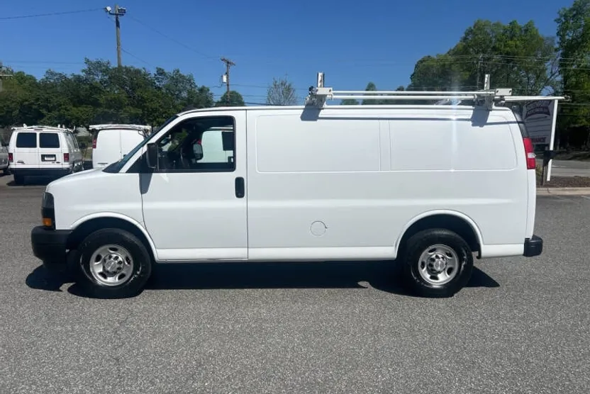 2020 Chevrolet Express 2500 Cargo Van photo 1